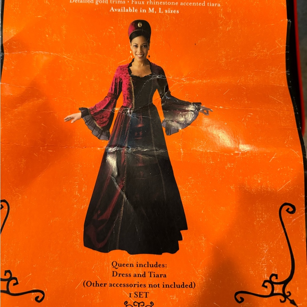 Queen adult / teen Halloween  costume. Medieval/ vampire